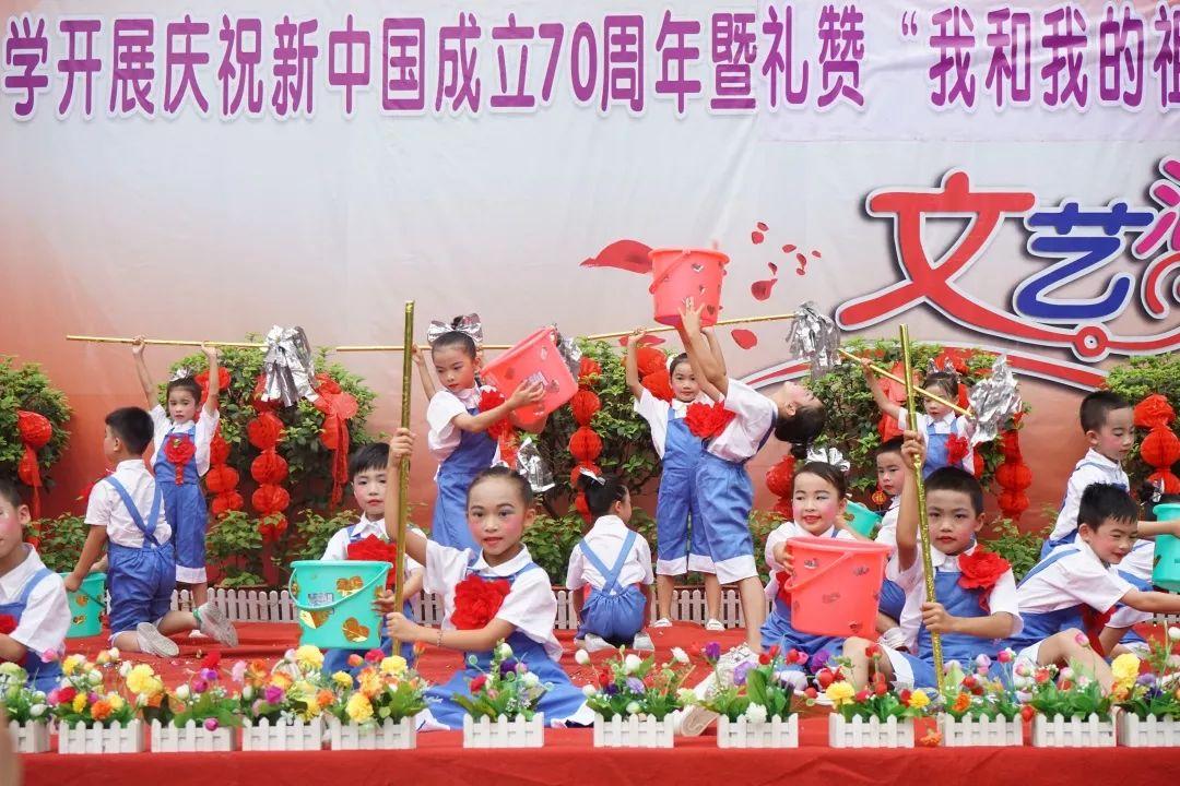 穿汉服迎宾朋！洛阳地铁花式“宠客”